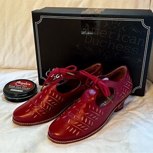 *Discontinued, rare* American Duchess Stratfords in Oxblood Red